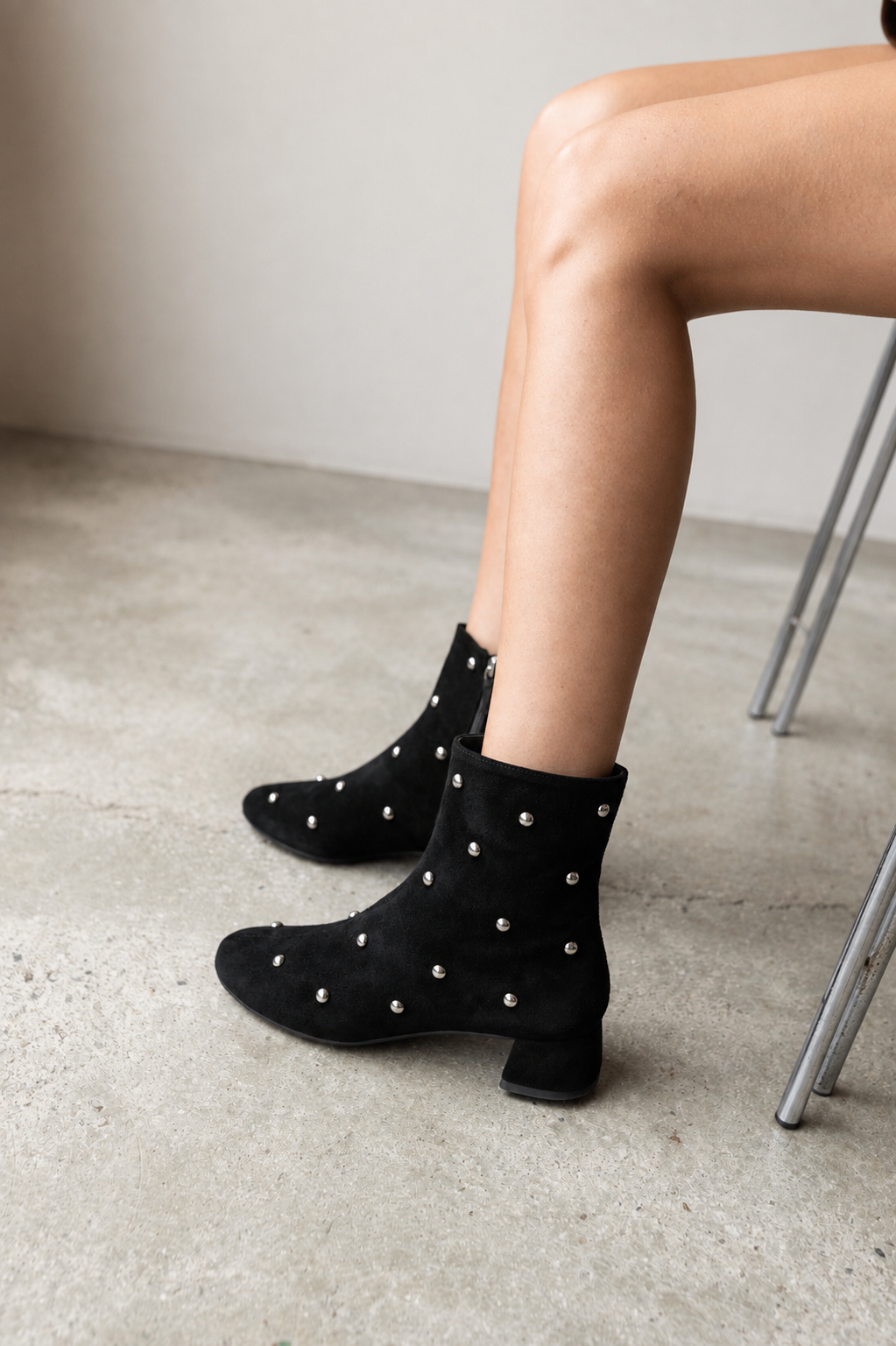 SILVIA BLACK SUEDE BOOT WITH 4CM HEEL