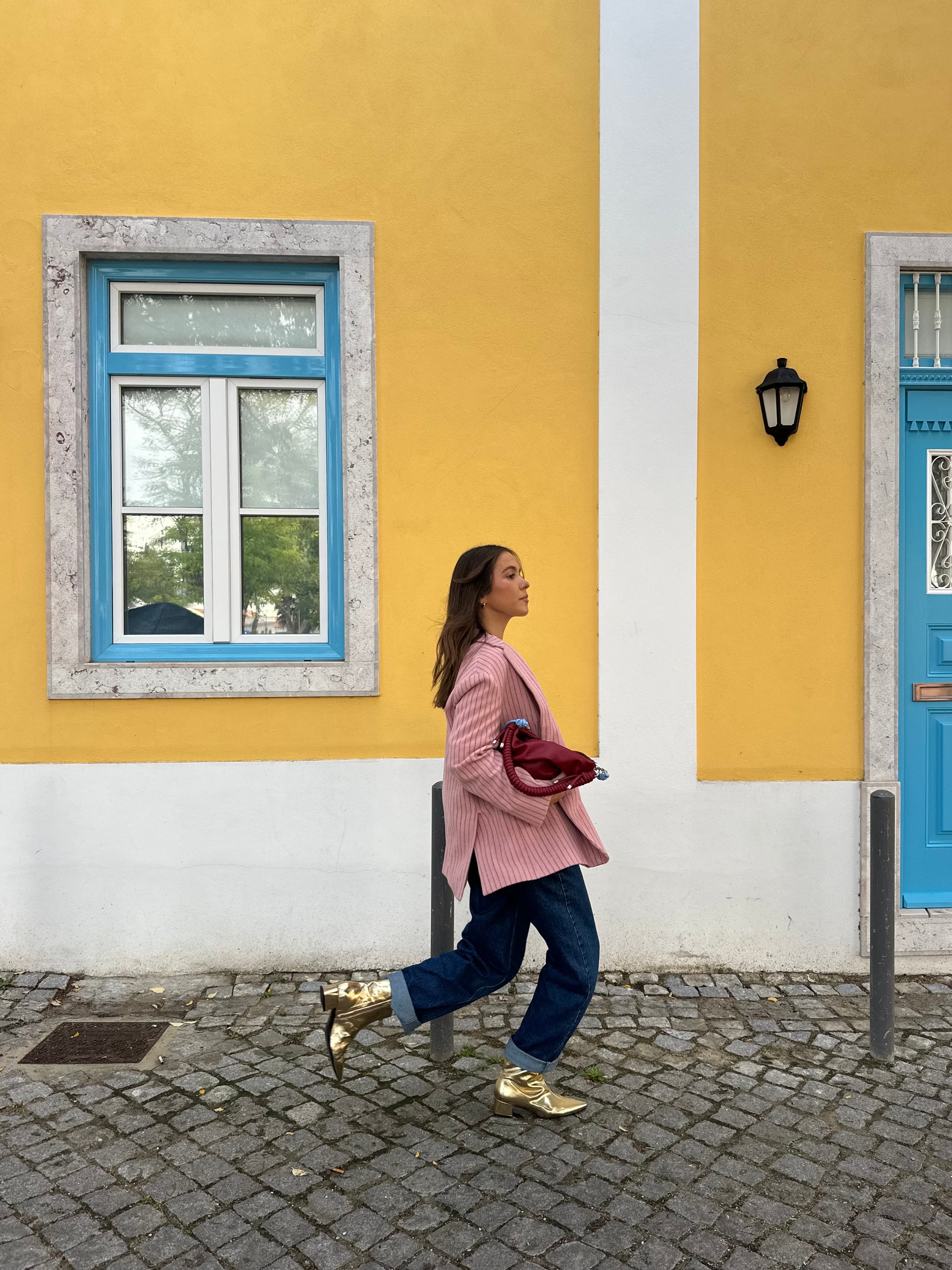 BOTÍN SILVIA PIEL LAMINADA ORO TACÓN 4CM