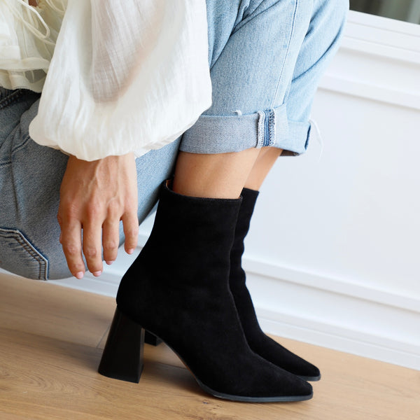 PAOLA BLACK SUEDE BOOT WITH 7CM HEEL