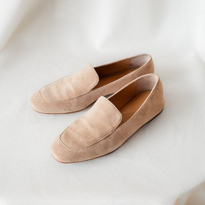 WHITE NATURAL SUEDE LOAFER
