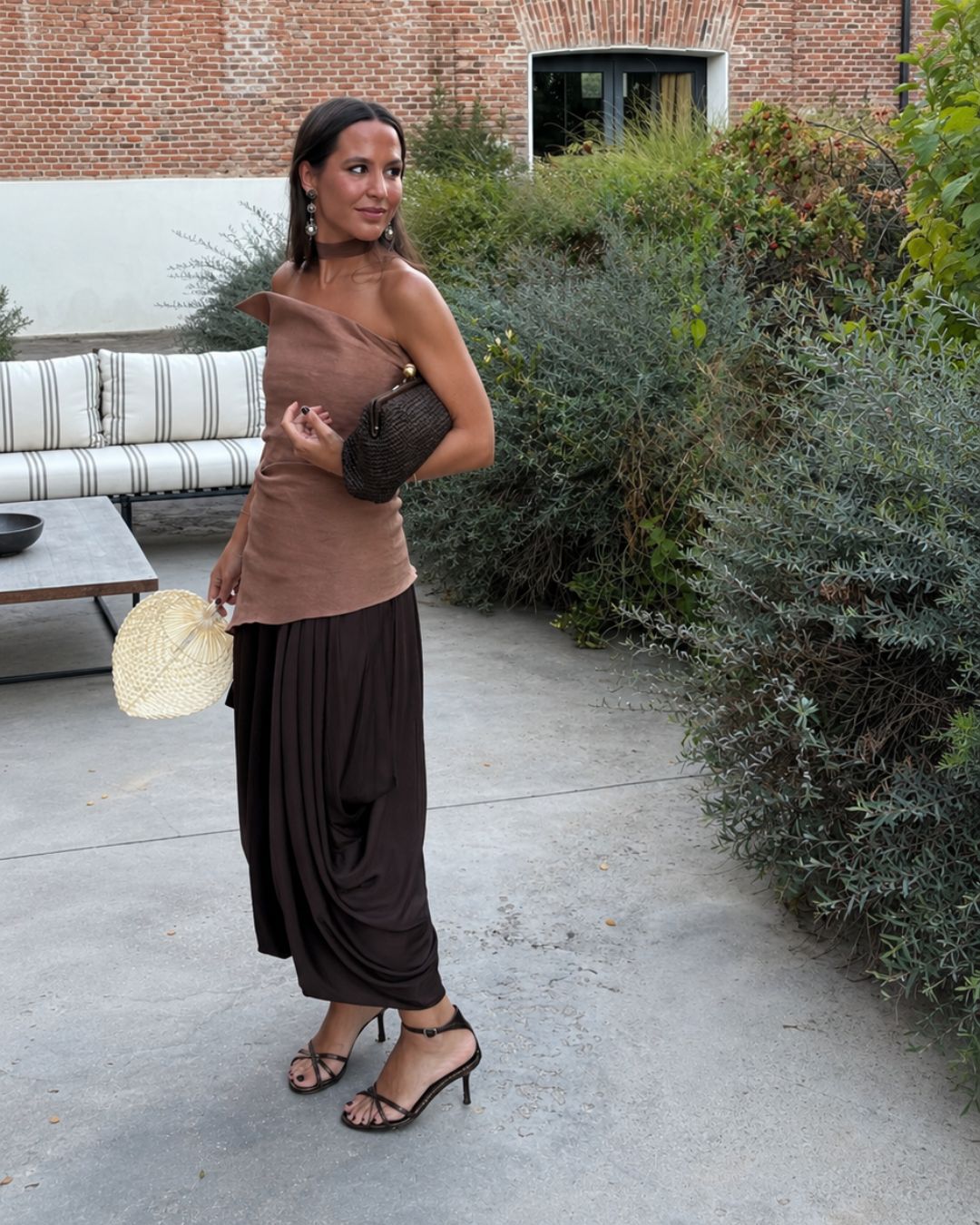 SANDÁLIA ANDY PELE LAMINADA CAFÉ SALTO 6CM