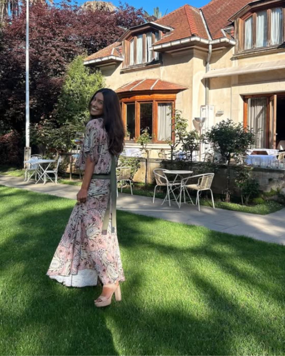 SANDALIA MÓNICA TACÓN 10CM PLATAFORMA LINO NATURAL